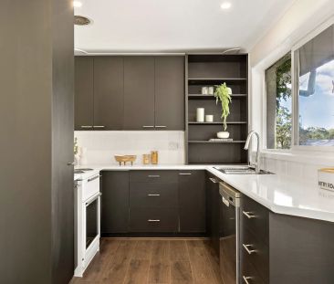 Large family home neighbouring a reserve - Photo 1