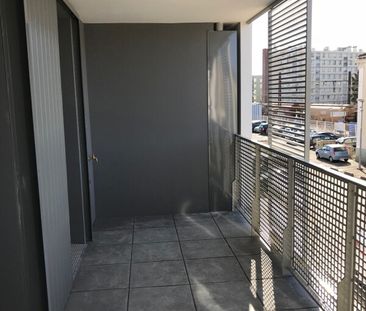 Location Appartement 3 pièces 65m² RIS ORANGIS 91130 - Photo 3