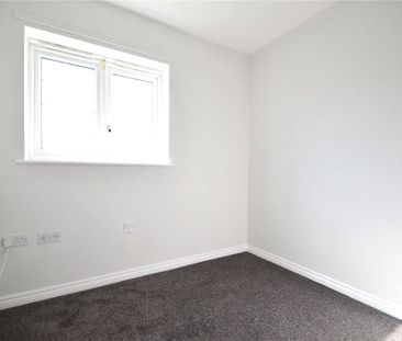 16 Kilmaine Avenue, Moston, Manchester, M9 7FN - Photo 4