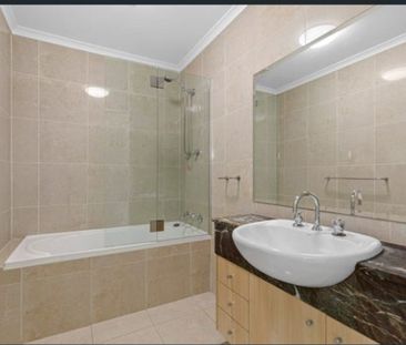 Wollstonecraft - Photo 2