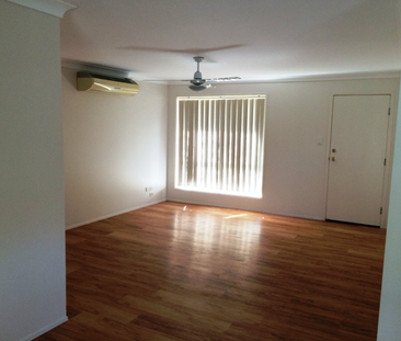 16 Bogong Place, Kuraby, QLD - Photo 3