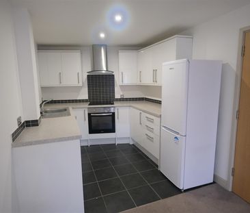 2 Bedroom Flat - Photo 4