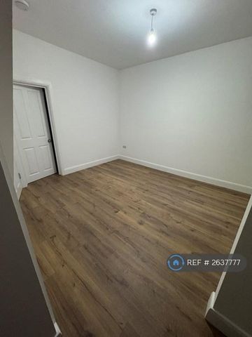 5 bedroom terraced house to rent - Photo 5