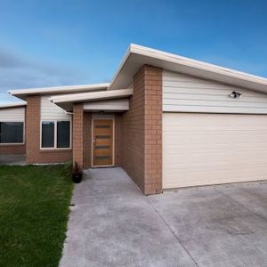 24 County Drive,Hawera - Photo 2