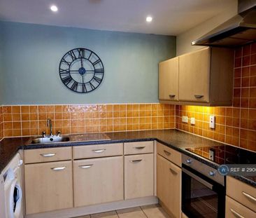 2 bedroom flat to rent - Photo 3