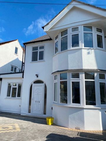 Studio Flat, Fleetwood Road, NW10 - Photo 4