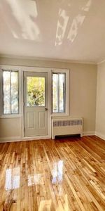 4 ½ RÉNOVÉ – CENTRALE, LUMINEUX, ÉLECTROS INCLUS - Photo 3