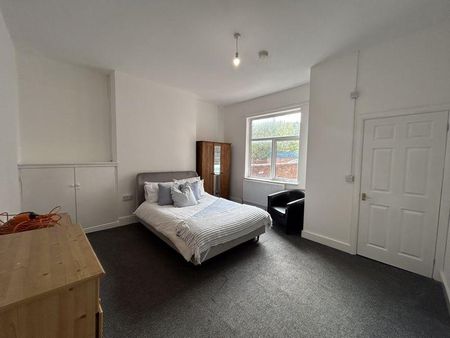 1 bedroom in a house share to rent - Photo 5