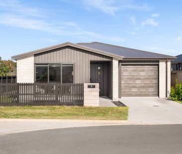 Refreshing Outlook - Photo 3