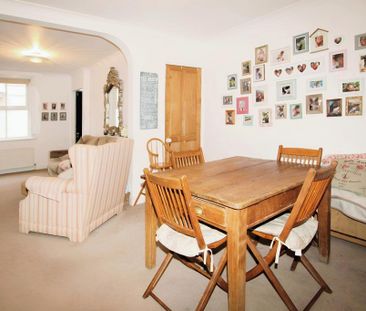 2 bedroom terraced house to rent - Photo 2