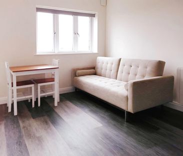 Wern Terrace, Port Tennant, SWANSEA - Photo 3