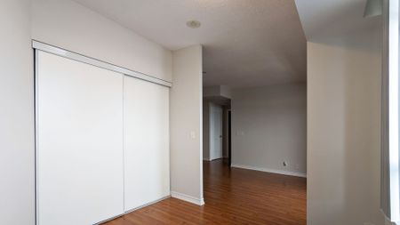 For Lease - 9235 Jane Street Unit# 1414, Vaughan, Ontario - Photo 4