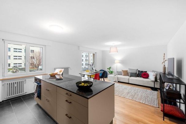 Mitten im Geschehen: Moderne Wohnung - 1 Monat mietfrei - Photo 1
