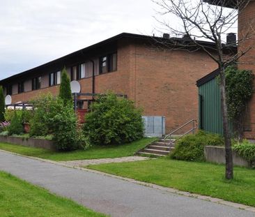 Fjäderharvsgatan 32 - Foto 1