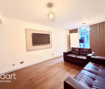 2 bedroom maisonette to rent - Photo 3