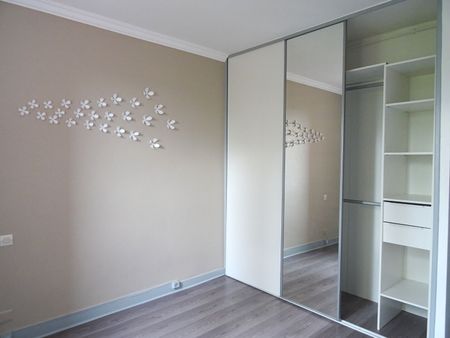 Location Appartement 3 pièces 70m² - Photo 2