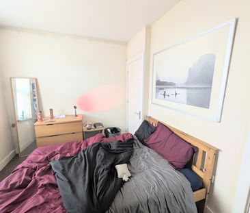 3 Bed End Terrace, Belton Street, NG7 - Photo 3