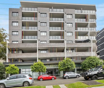 Elevated coastal living - Photo 2