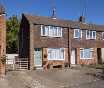 3 bedroom end of terrace house to rent - Photo 2