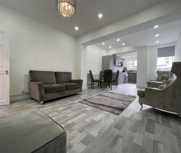 3 bedroom terraced house to rent - Photo 1