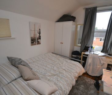 6 bed End Terraced House for Rent - Photo 2