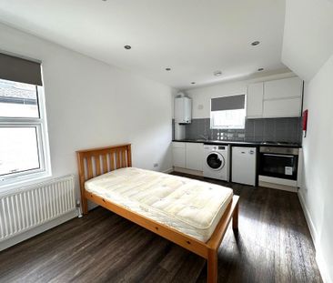 Studio to rent - Photo 6