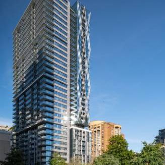 Luxury Condo in Yaletown | Stunning Views - Photo 3