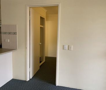 A Quiet Sanctuary Away from The Bustle of The Inner-City - Photo 3