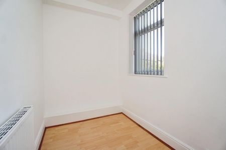3 bedroom House To Let - Photo 5