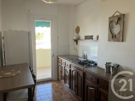 Location Appartement 2 pièces 50m² VILLEFRANCHE SUR MER 06230 - Photo 3