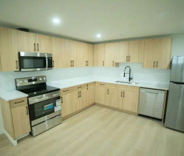 $1,400 – Modern 2-Bedroom Bsmt| Private Entry, All Utilities Includ... - Photo 1