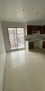 Spacious 3 ½ Ahuntsic - Photo 3