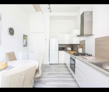 2 Bed Flat, Pollokshaws Road, G41 - Photo 2