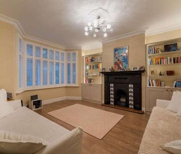 Whitchurch Gardens, Harrow, HA8 - Photo 1