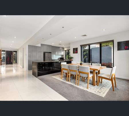 15 Huntingfield Road, Brighton, Vic 3186 - Photo 4