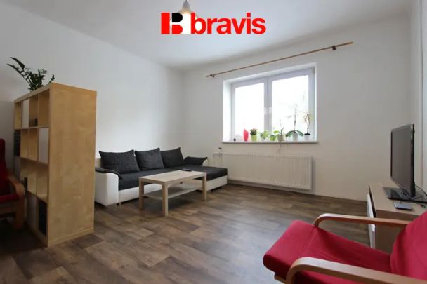 Pronájem bytu 2+1, ulice Lužná, Brno - Komárov, balkon, společná zahrada - Photo 1