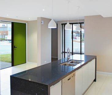 77 The Runway, Wigram - Photo 2