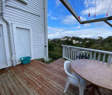 2 Bedroom, Kelburn - Photo 1