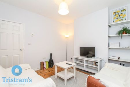 2 bed Mid Terraced House for Rent - Photo 2