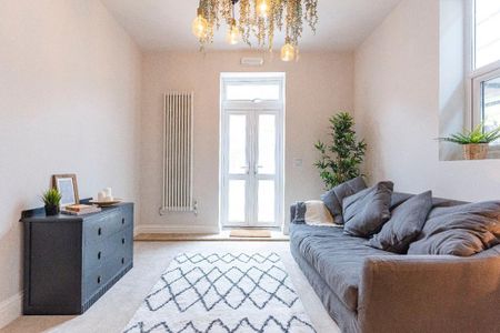 1 bedroom in a house share to rent - Photo 3