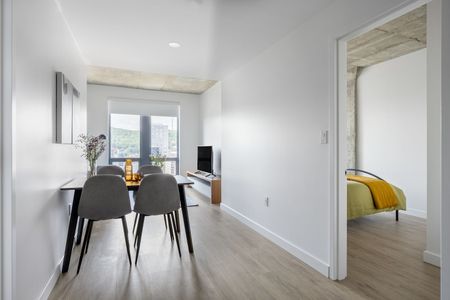 Dorchester Apartments - Photo 3