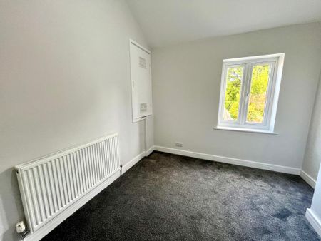 2 bedroom terraced house to rent - Photo 4
