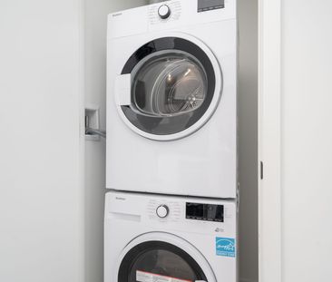 For Lease - 55 Charles Street Unit# 1705, Toronto, Ontario - Photo 1