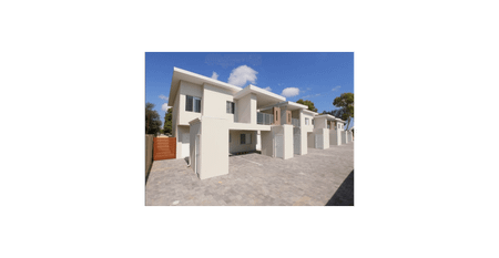 Modern 2x1 Unit with A/C, Built in Robes & Great Location! - Photo 4