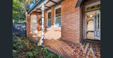 Your Next Move. - Photo 2