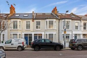 Furness Road, Fulham, SW6 - Photo 4