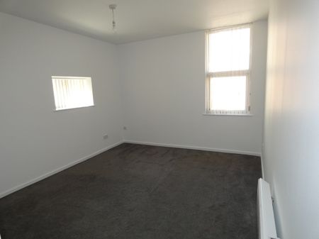 Palatine Road Flat 3 - Photo 2