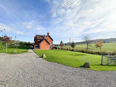 4 bedroom detached house to rent - Photo 4