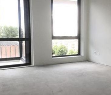 Appartement te huur: Vrouwengelukhof 95 1061 BS Amsterdam - Photo 1