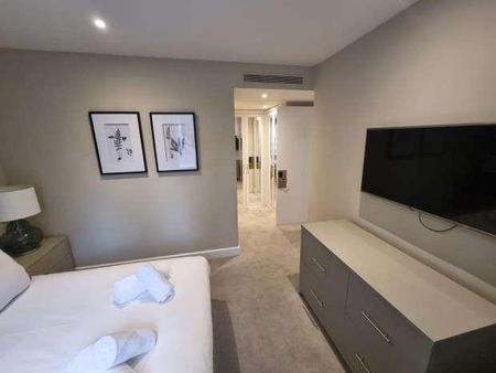 Westferry Circus, Canary Wharf, E14 - Photo 5